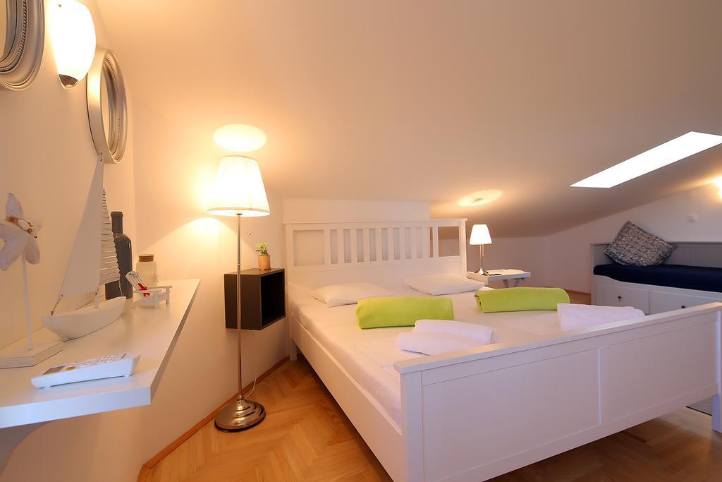 Apartments Papalinna By Moro Malinska Zewnętrze zdjęcie